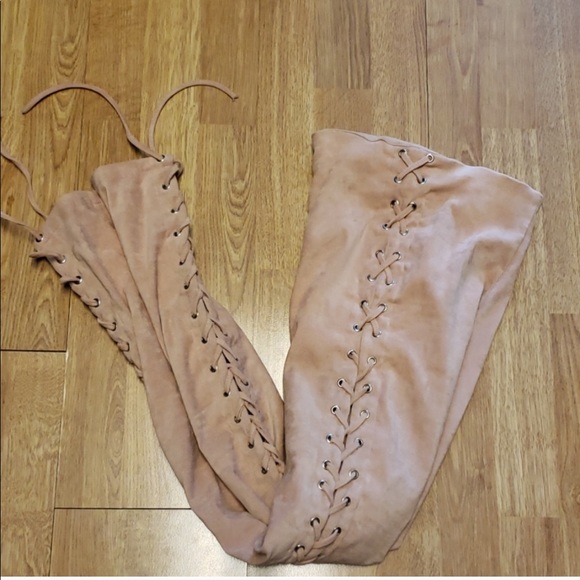 Lovers & Friends faux suede blush lace up leggings - Picture 3 of 3